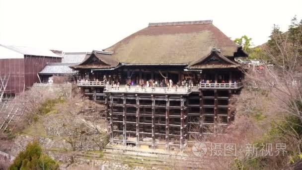 游客参观清水德拉寺视频
