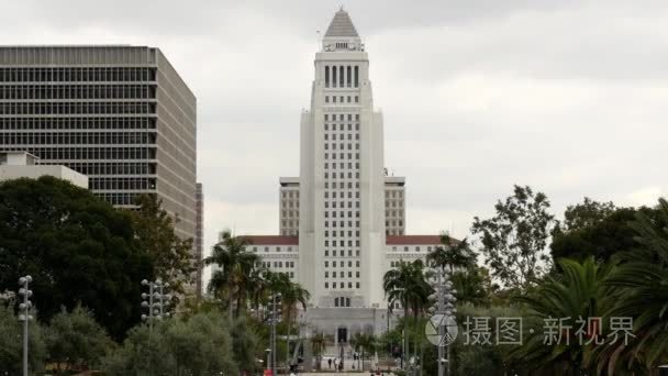 Los Angeles City Hall And Fountain