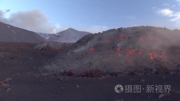 埃特纳火山熔岩流视频