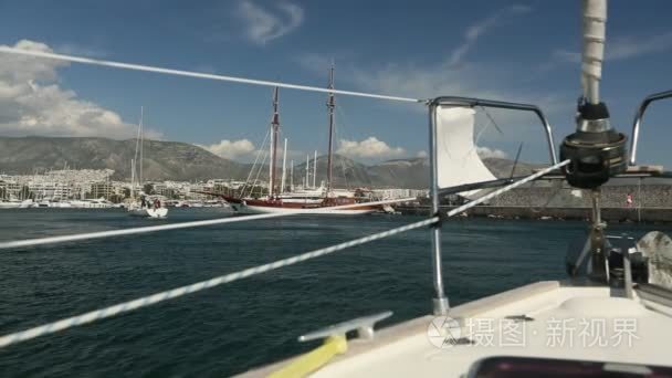 雅典的码头系泊设备视频