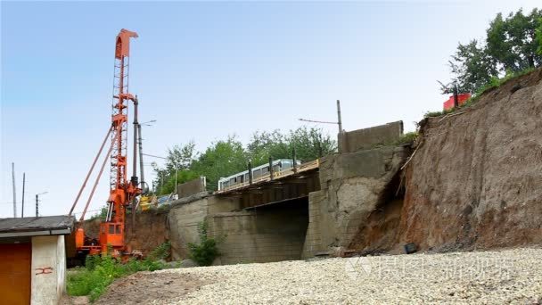 桩钻机维修铁路公路大桥视频