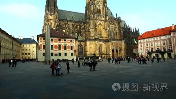 历史布拉格广场和旅游走走视频