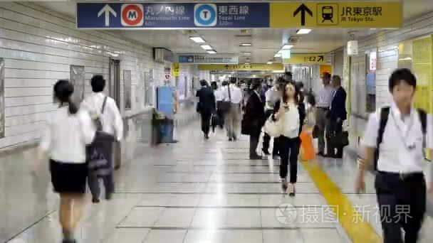 地铁上的乘客铁路车站月台视频