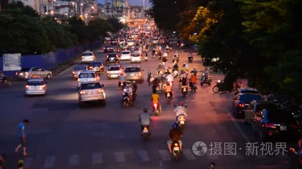 繁忙的街道的夜景视频