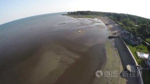 沿着海岸的空中家园视频