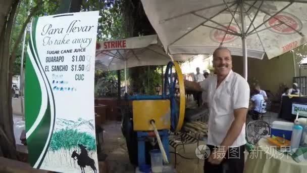 在哈瓦那的甘蔗汁视频