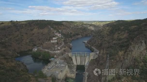 飞越大峡谷大坝视频