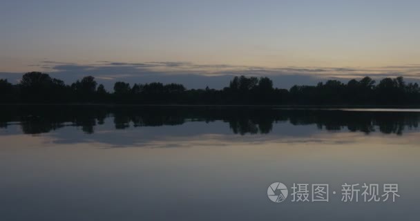 Ripple Changes Direction  Waves on Water Closeup  Horizon Trees`