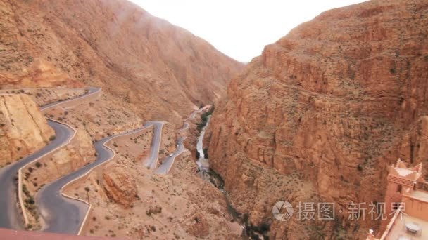 山口在摩洛哥的路视频