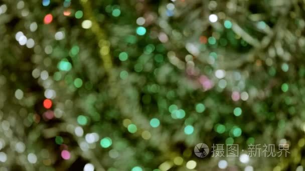 老式圣诞节装饰树上视频
