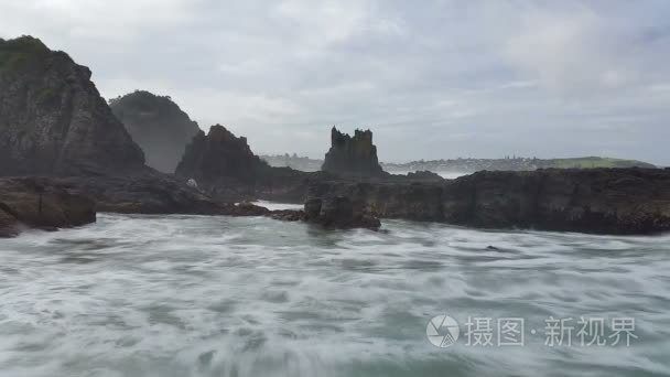 在海洋海景喜怒无常波