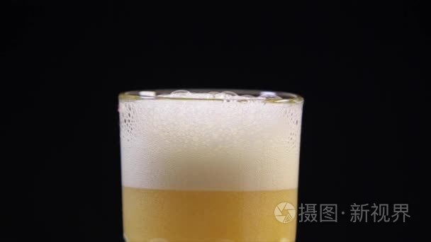 入杯冰啤酒视频