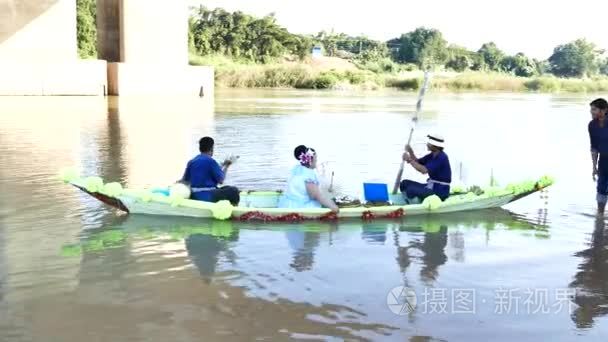 原始文化的人生活在泰国在河边视频