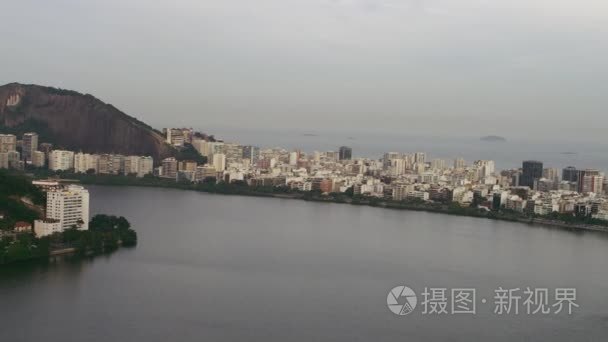 巴西湖和城市景观里约热内卢视频