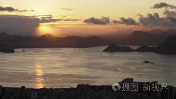 落日在里约热内卢海岸线视频