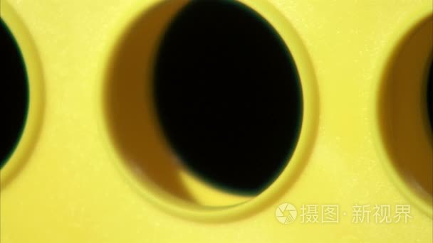 关闭连接四个游戏与下降光盘视频