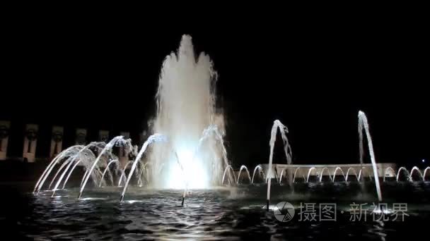 在二次世界大战纪念在点儿喷泉视频
