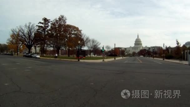 手持拍摄的驾驶由美国国会大厦视频