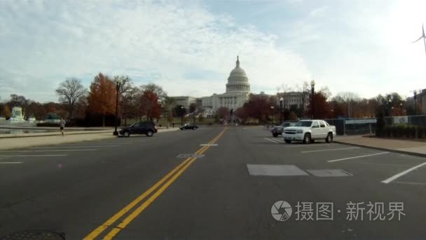 手持拍摄的开往华盛顿特区美国国会大厦