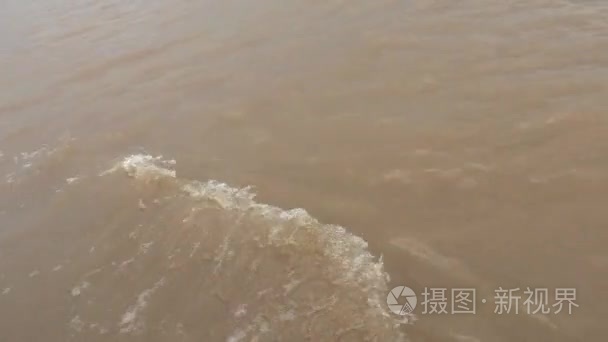 从这艘船上湄公河水波纹视频