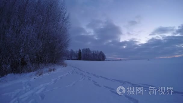 在冬天的早晨，时间推移 4k 领域日出