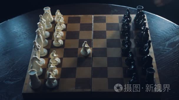 棋盘上特写游戏开始视频