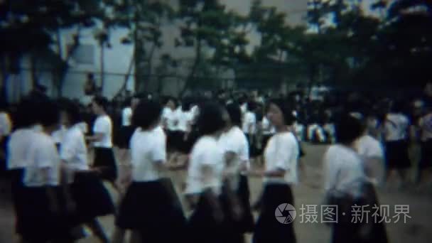 亚洲女学生同步跳舞