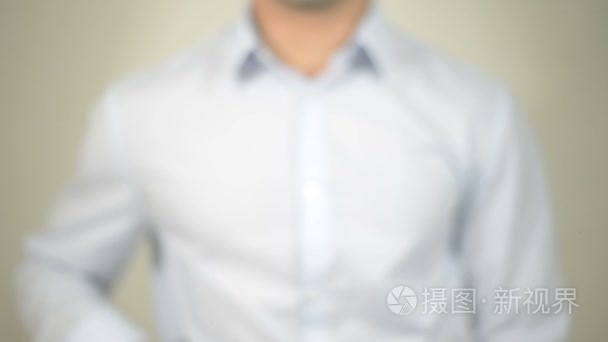 你觉得你可以吗？人透明屏幕上的书写