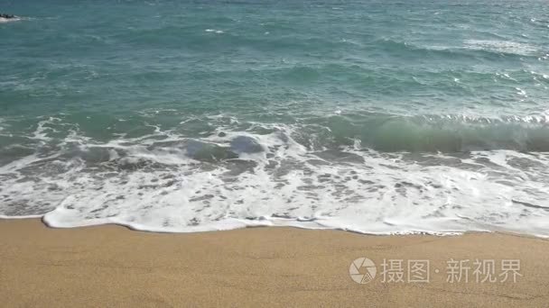 海浪在海滩上分手视频