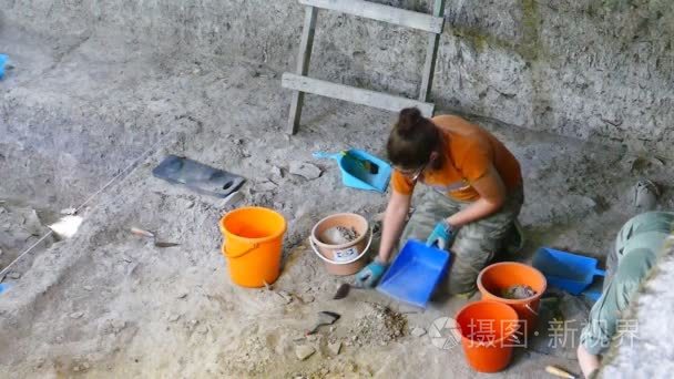 开挖地下考古视频
