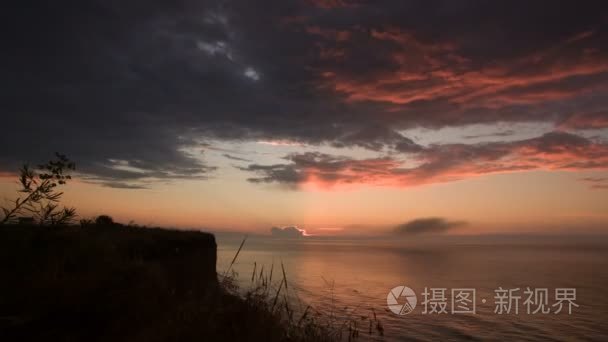 游戏中时光倒流日出海面夏季视频