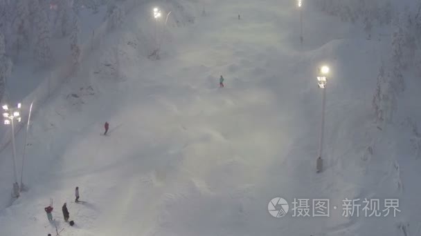 猫跳滑雪坡人培训