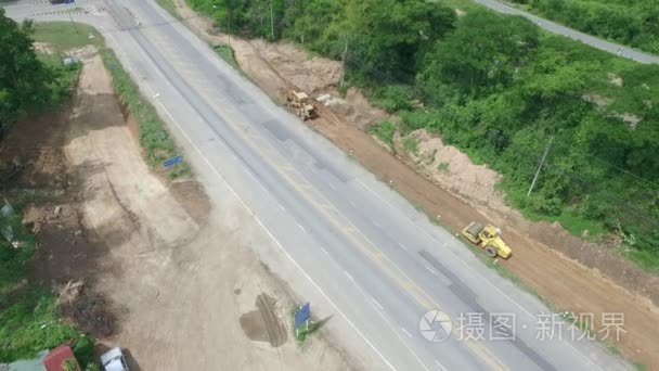 建公路视频