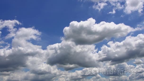 夏时制的天空。自然天空组成。设计元素