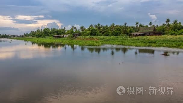 那空柴寺河和当地泰国房子视频