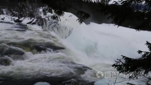 瑞典泰恩急流瀑布冬天视频