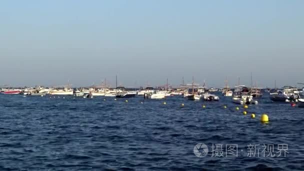 Boats in the ocean en Tamariu small village in Costa Brava, Cat