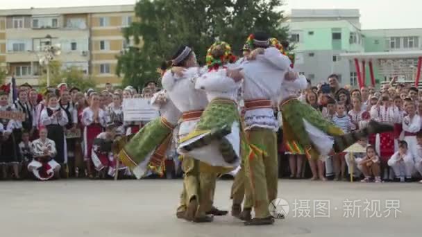 在国际民俗节乌克兰传统舞蹈
