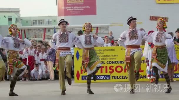 在国际民俗节乌克兰传统舞蹈