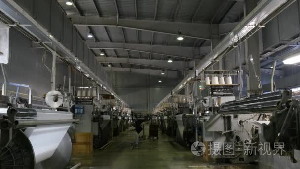 在纺织工厂生产自动化的技术视频