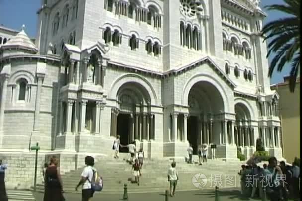 摩纳哥大教堂与游客视频