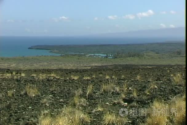 基霍洛湾附近的熔岩字段视频