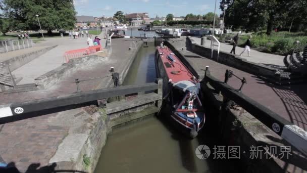 小船旅行经历运河锁视频