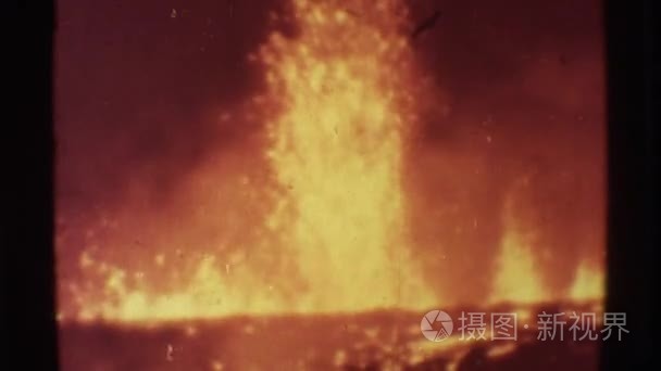 喷发的火山熔岩视频