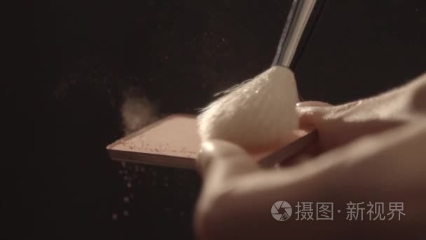 在慢动作中粉视频