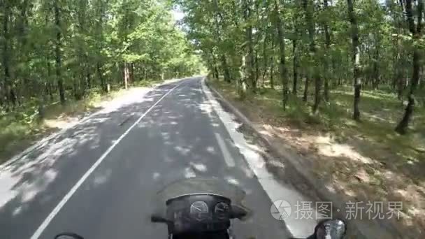 公路旅行冒险旅行摩托车山视频