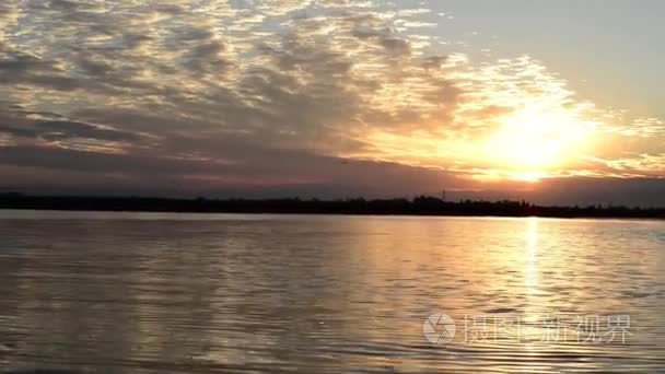 海上日出视频