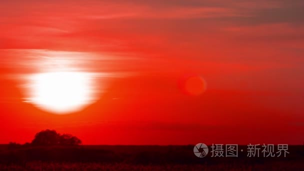  Red clouds sunset.  Time lapse Without birds.  4K  4096x2304 