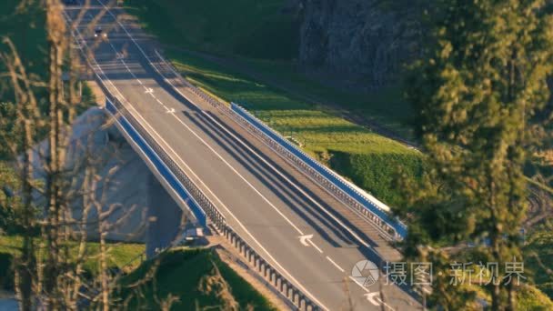 道路桥梁开车兜风视频