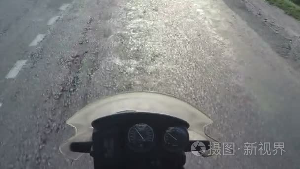 向着太阳摩托车道路冒险